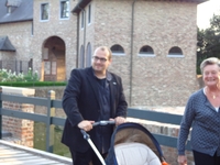 Koen Moeyersons (nummer 2) met Jo, echtgenote van kandidaat Laurent